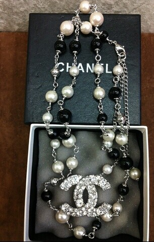 Collana Chanel Modello 548